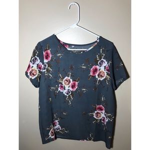 Floral gray tee.